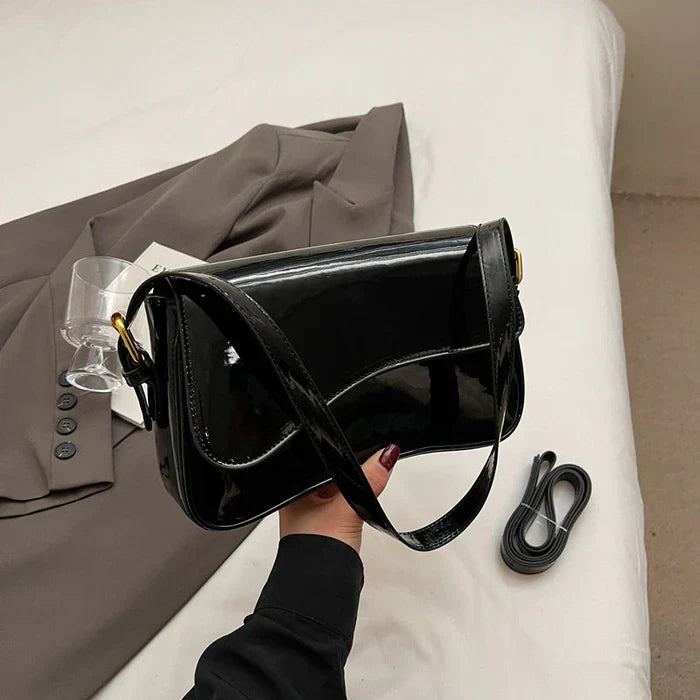 Saddie™ ტყავის ჩანთა