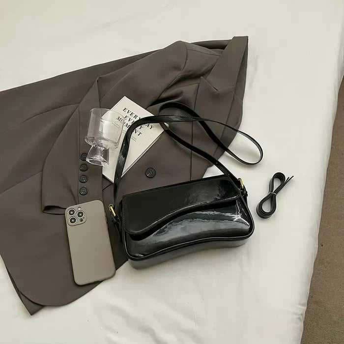 Saddie™ ტყავის ჩანთა