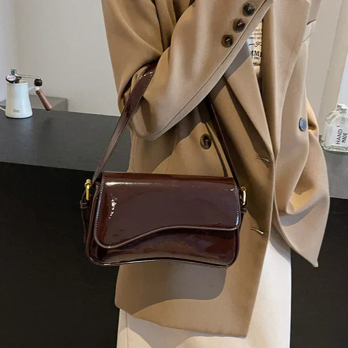 Saddie™ ტყავის ჩანთა